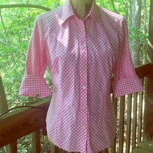 LillyPulitzer blouse.  So adorable!  🌸💕